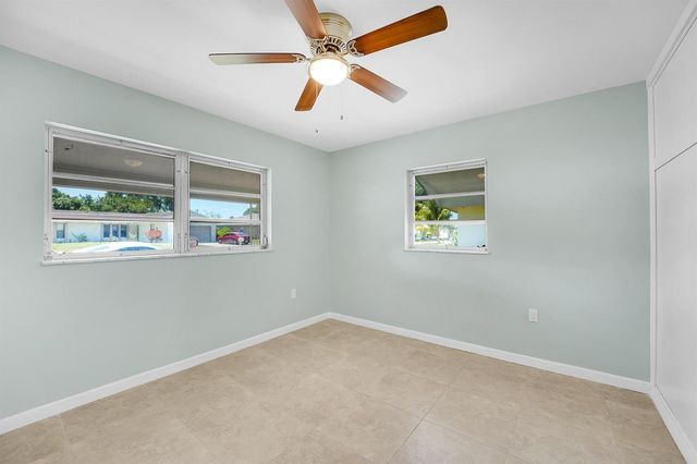 302 W Arbor Avenue, Port St. Lucie, FL 34952