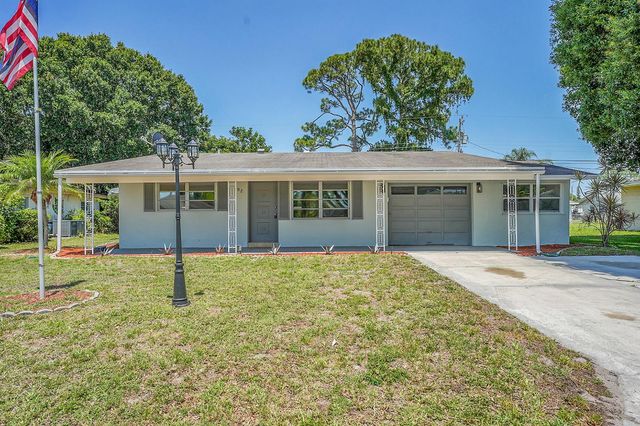302 W Arbor Avenue, Port St. Lucie, FL 34952