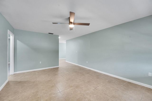 302 W Arbor Avenue, Port St. Lucie, FL 34952