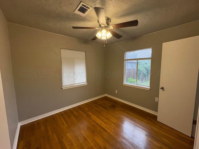 4514 S BONHAM Street, Amarillo, TX 79110