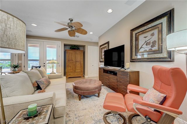 1214 Calcione Drive, Henderson, NV 89011