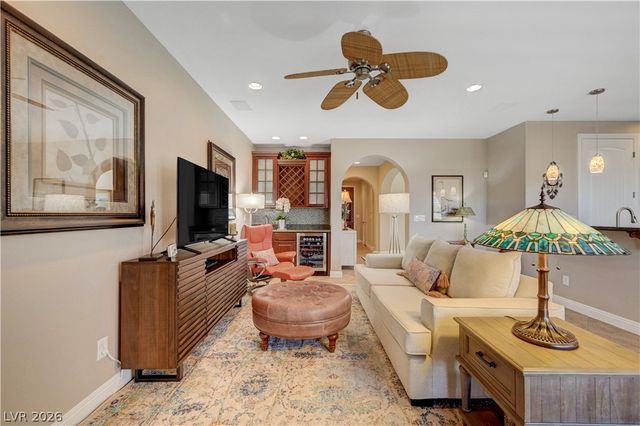 1214 Calcione Drive, Henderson, NV 89011