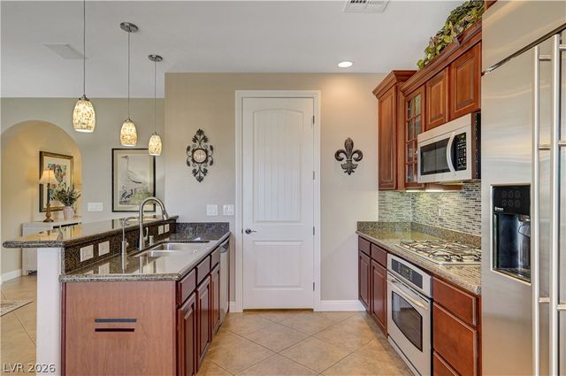 1214 Calcione Drive, Henderson, NV 89011