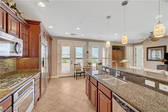 1214 Calcione Drive, Henderson, NV 89011