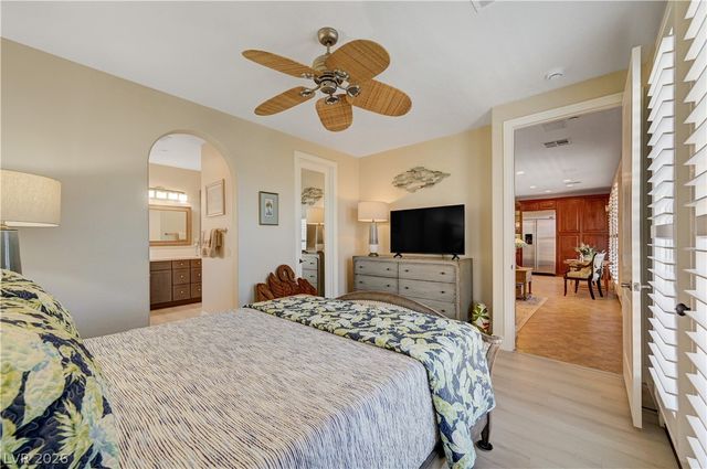 1214 Calcione Drive, Henderson, NV 89011