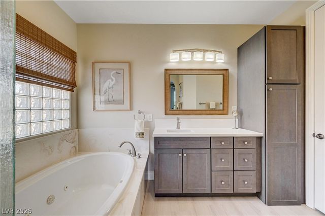 1214 Calcione Drive, Henderson, NV 89011