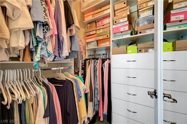 1214 Calcione Drive, Henderson, NV 89011