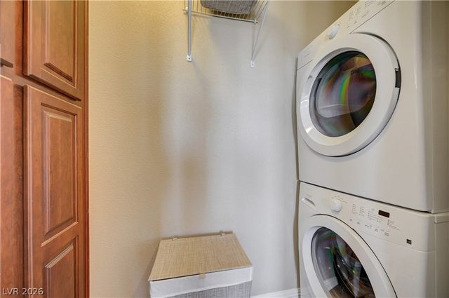 1214 Calcione Drive, Henderson, NV 89011