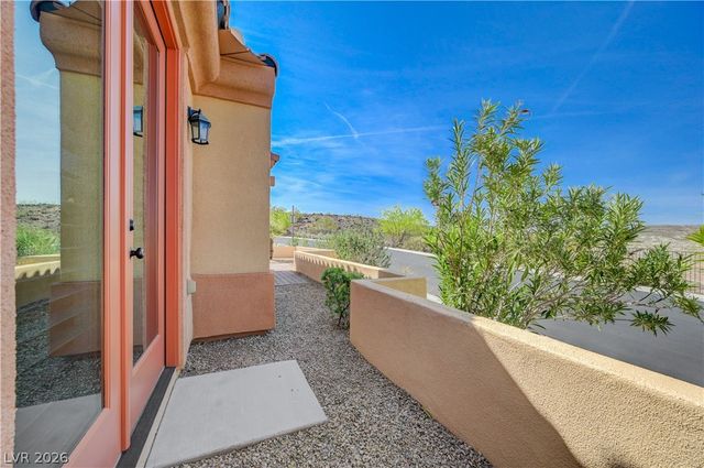 1214 Calcione Drive, Henderson, NV 89011