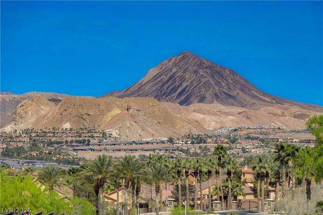 1214 Calcione Drive, Henderson, NV 89011