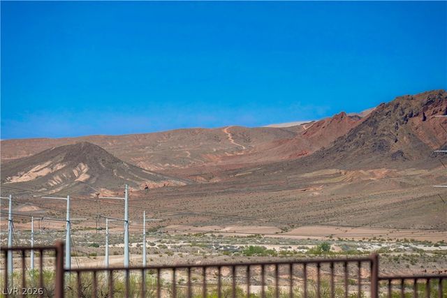 1214 Calcione Drive, Henderson, NV 89011