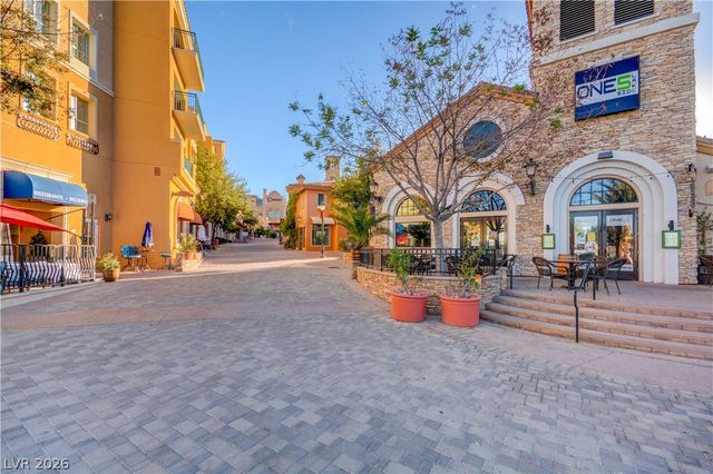 1214 Calcione Drive, Henderson, NV 89011