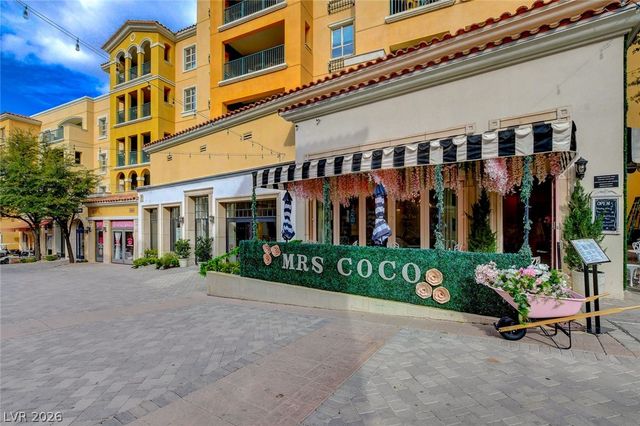 1214 Calcione Drive, Henderson, NV 89011