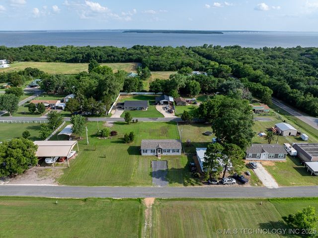 5941 Feather Street, Kingston, OK 73439