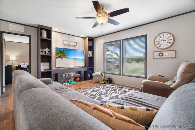 5941 Feather Street, Kingston, OK 73439