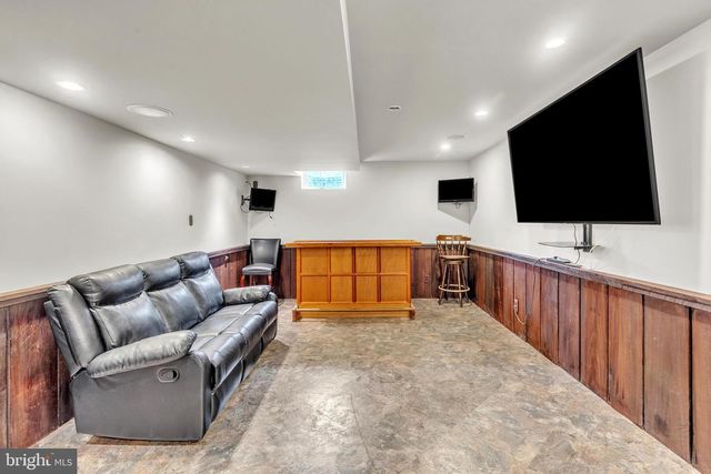 319 ADAMS DRIVE, Coatesville, PA 19320