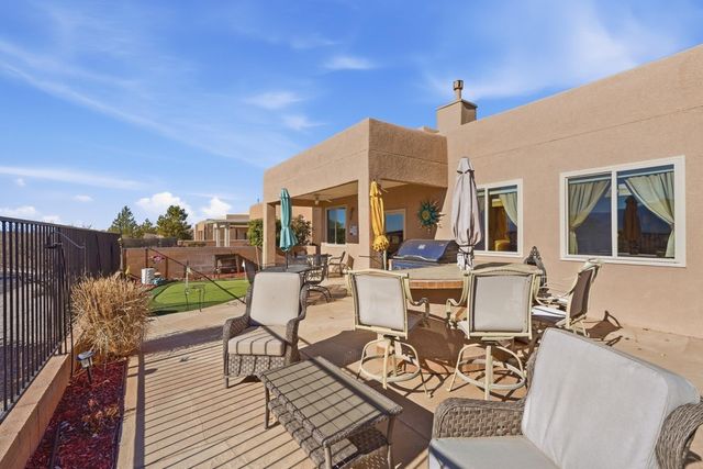 800 Desert Marigold Court, Bernalillo, NM 87004