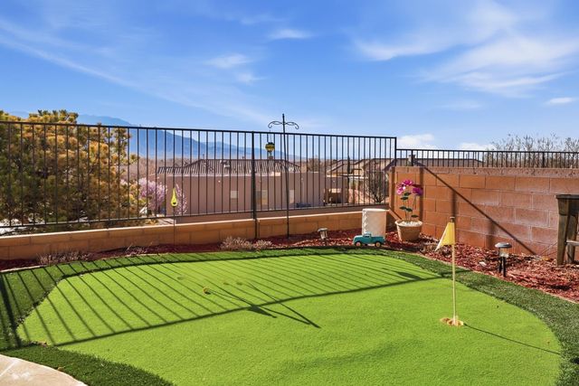 800 Desert Marigold Court, Bernalillo, NM 87004