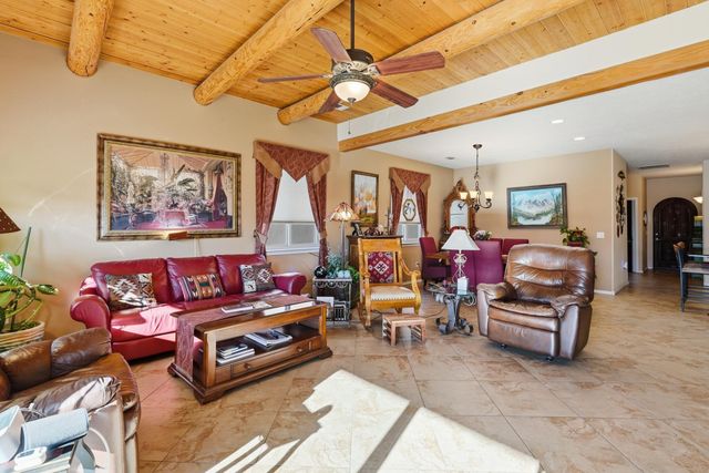 800 Desert Marigold Court, Bernalillo, NM 87004