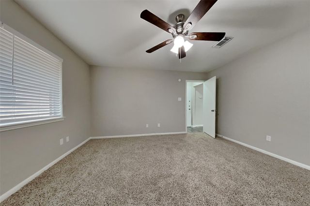 2318 Friarwood Trail, Houston, TX 77339