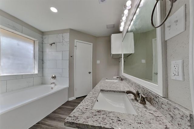 2318 Friarwood Trail, Houston, TX 77339