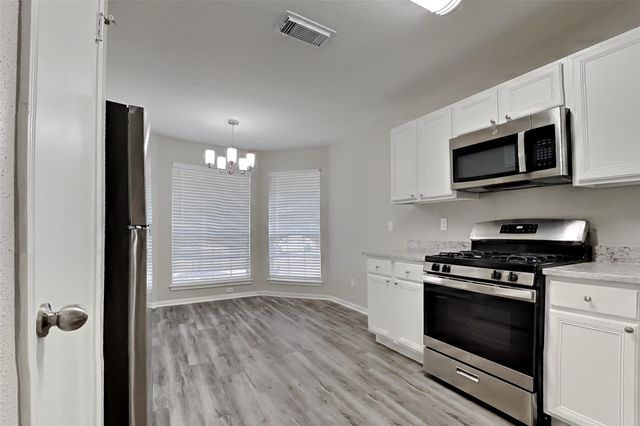 2318 Friarwood Trail, Houston, TX 77339