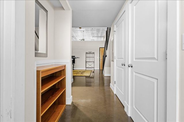 319 Campbell AVE SW 101, Roanoke, VA 24016