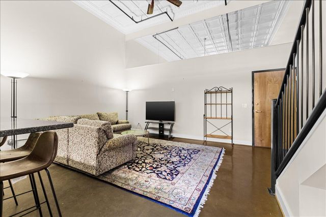 319 Campbell AVE SW 101, Roanoke, VA 24016