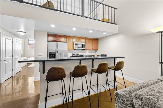 319 Campbell AVE SW 101, Roanoke, VA 24016