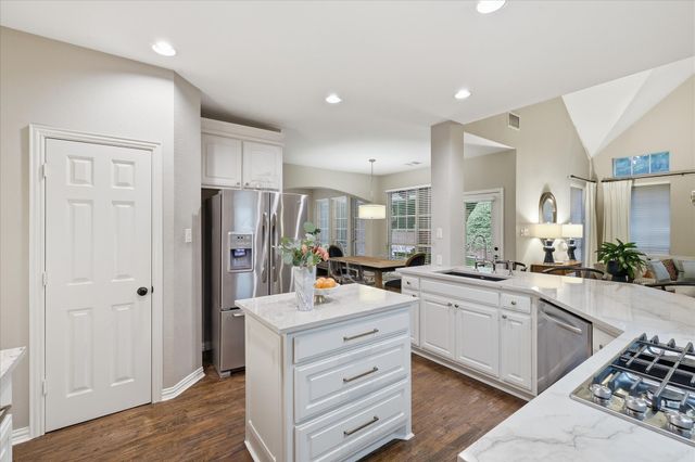 4200 Blue Grass Court, Flower Mound, TX 75028