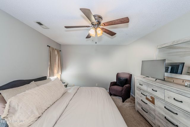 126 Forest Bluff Drive, Jacksonville, NC 28540