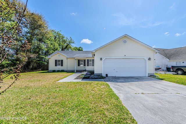 126 Forest Bluff Drive, Jacksonville, NC 28540