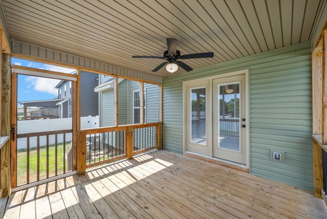 882 Limestone Way, Clarksville, TN 37043