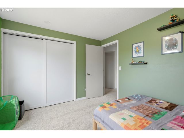 2430 Sw WILLOWBROOK Ave, Gresham, OR 97080