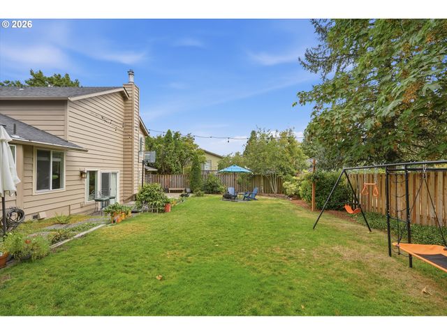 2430 Sw WILLOWBROOK Ave, Gresham, OR 97080