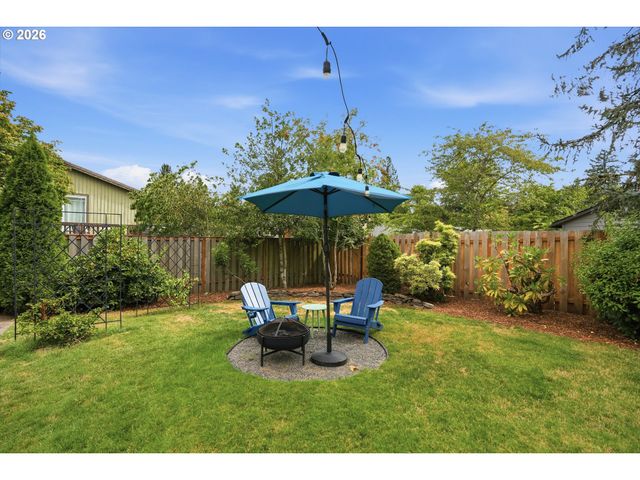 2430 Sw WILLOWBROOK Ave, Gresham, OR 97080