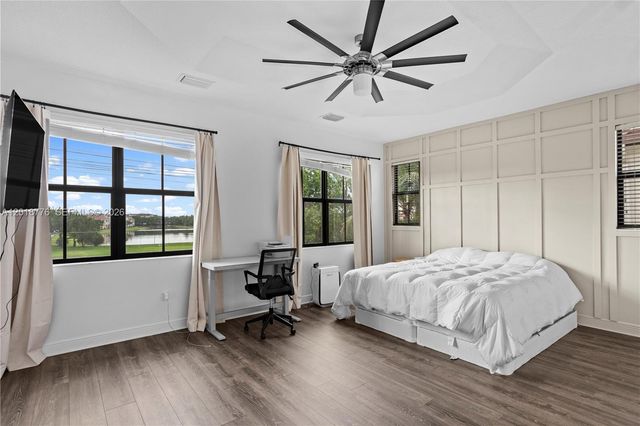 4081 NW 85th Dr, Cooper City, FL 33024