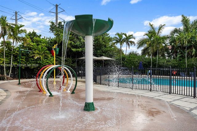 4081 NW 85th Dr, Cooper City, FL 33024