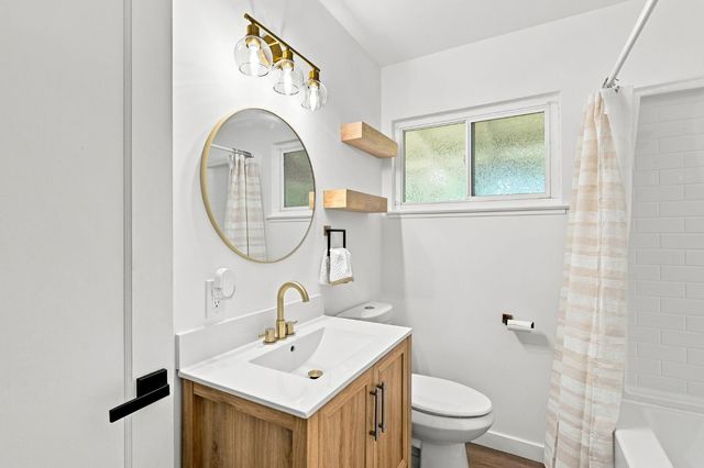 6205 Dundee Dr, North Highlands, CA 95660