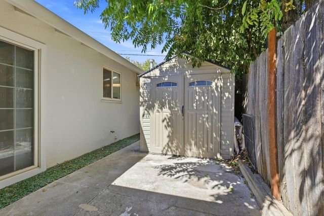 6205 Dundee Dr, North Highlands, CA 95660