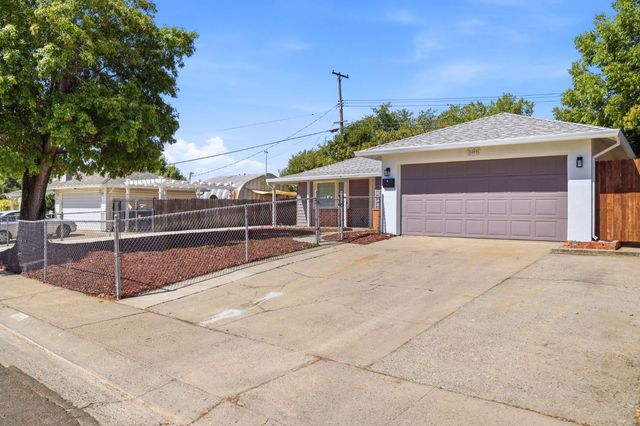 6205 Dundee Dr, North Highlands, CA 95660