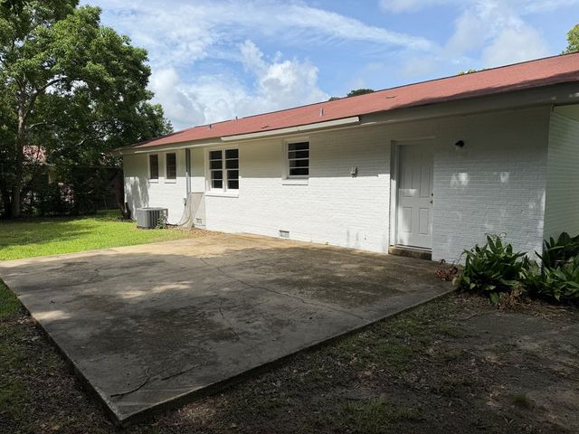 1113 Normandale, Dothan, AL 36301