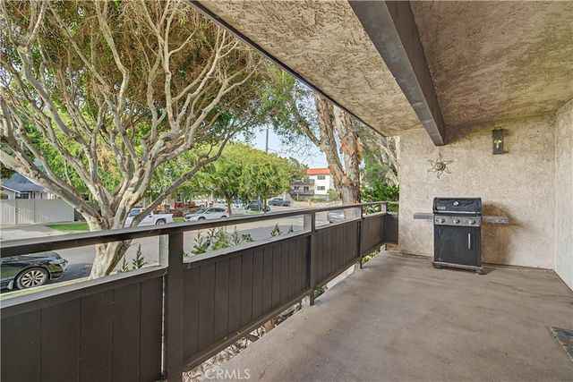 214 Topaz Street, Redondo Beach, CA 90277