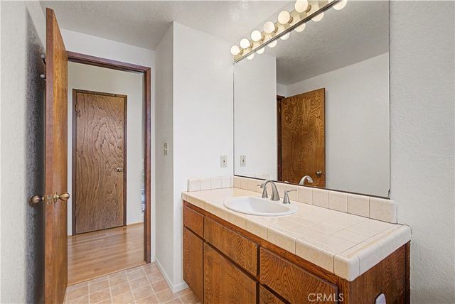 214 Topaz Street, Redondo Beach, CA 90277