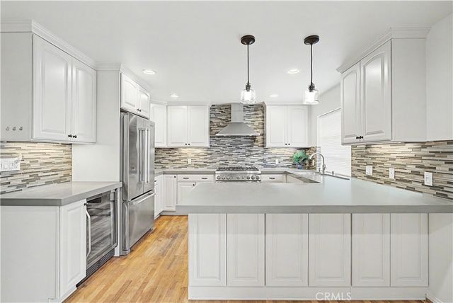 214 Topaz Street, Redondo Beach, CA 90277