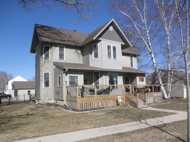 1105 Pleasant Street, Osage, IA 50461