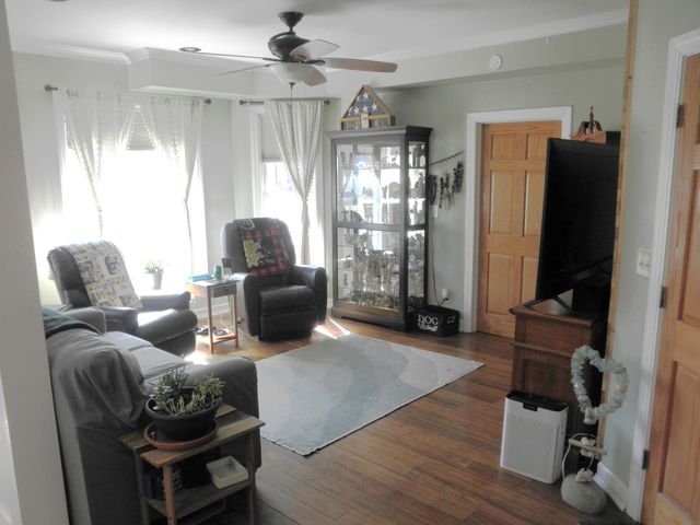 1105 Pleasant Street, Osage, IA 50461