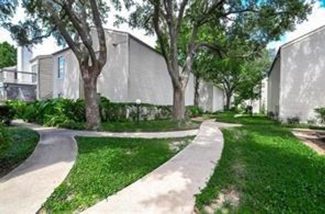 9707 Richmond Avenue 46, Houston, TX 77042