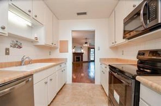 9707 Richmond Avenue 46, Houston, TX 77042