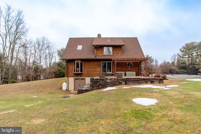 816 ROSEMONT RINGOES RD, Stockton, NJ 08559